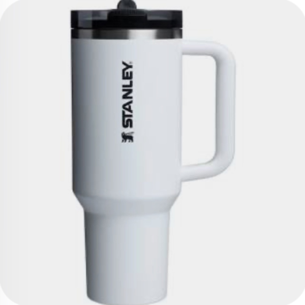 NWT - Stanley Cup 40 oz Quencher ProTour Flip Straw Tumbler - Chalk (white)